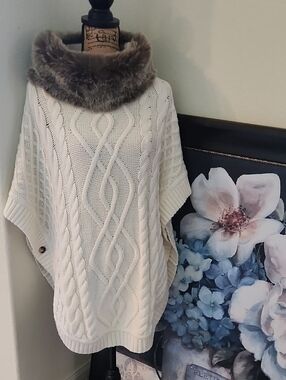 Talbots Cream Cable-Knit Poncho with Faux-Fur Collar